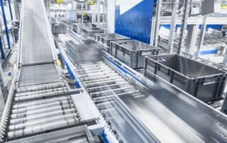 Benefits of Choosing an Enclosed Belt Conveyor System